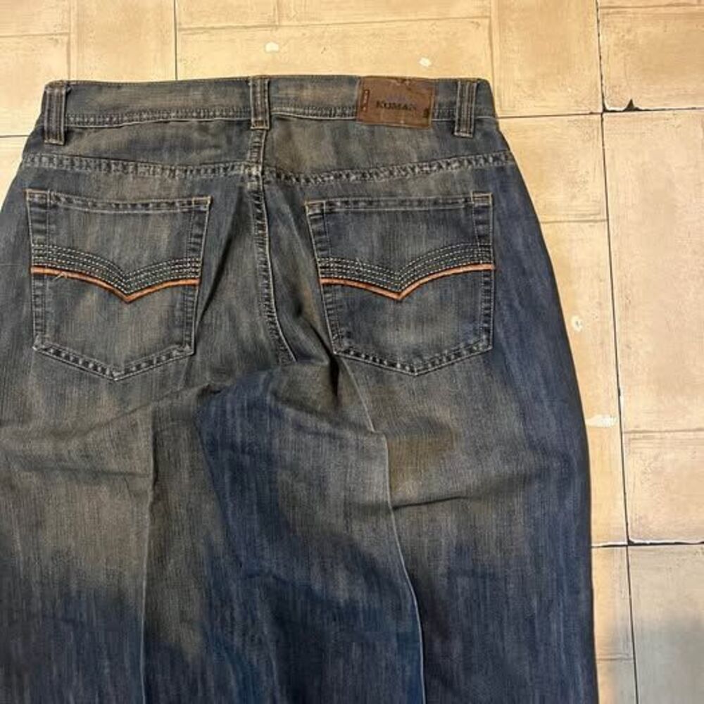 Baggy Y2K jeans with embroidery design on back pocket size 33x31